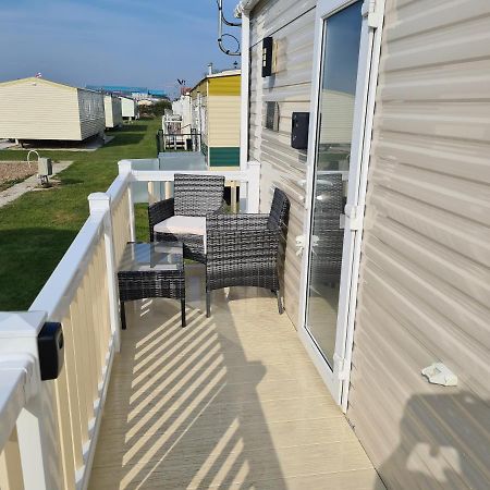 8 Berth Eastgate Fantasy Island Apartment Ingoldmells Exterior photo