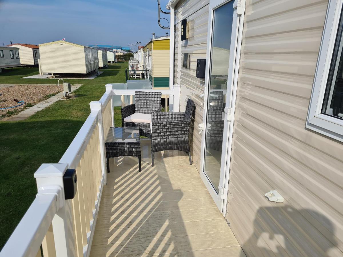 8 Berth Eastgate Fantasy Island Apartment Ingoldmells Exterior photo