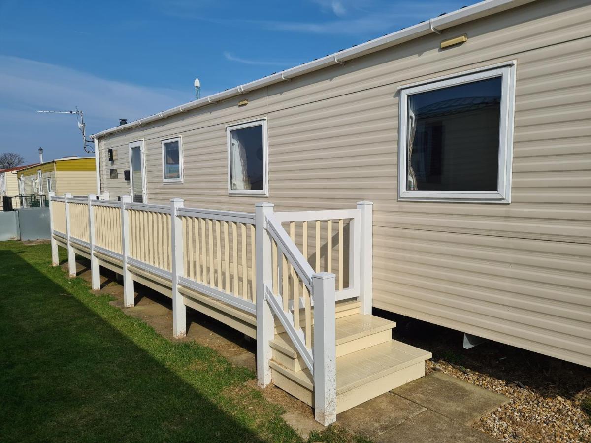 8 Berth Eastgate Fantasy Island Apartment Ingoldmells Exterior photo