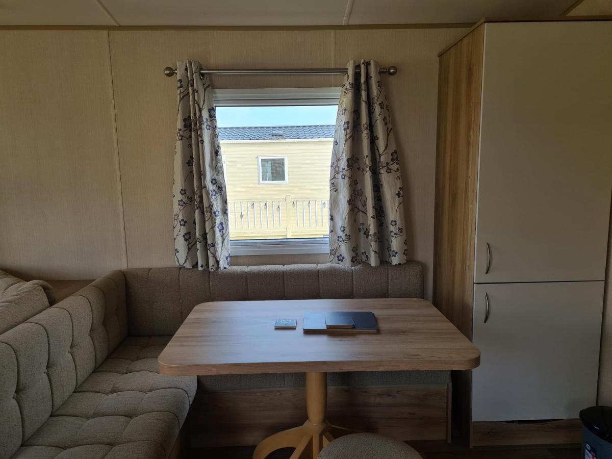 8 Berth Eastgate Fantasy Island Apartment Ingoldmells Exterior photo