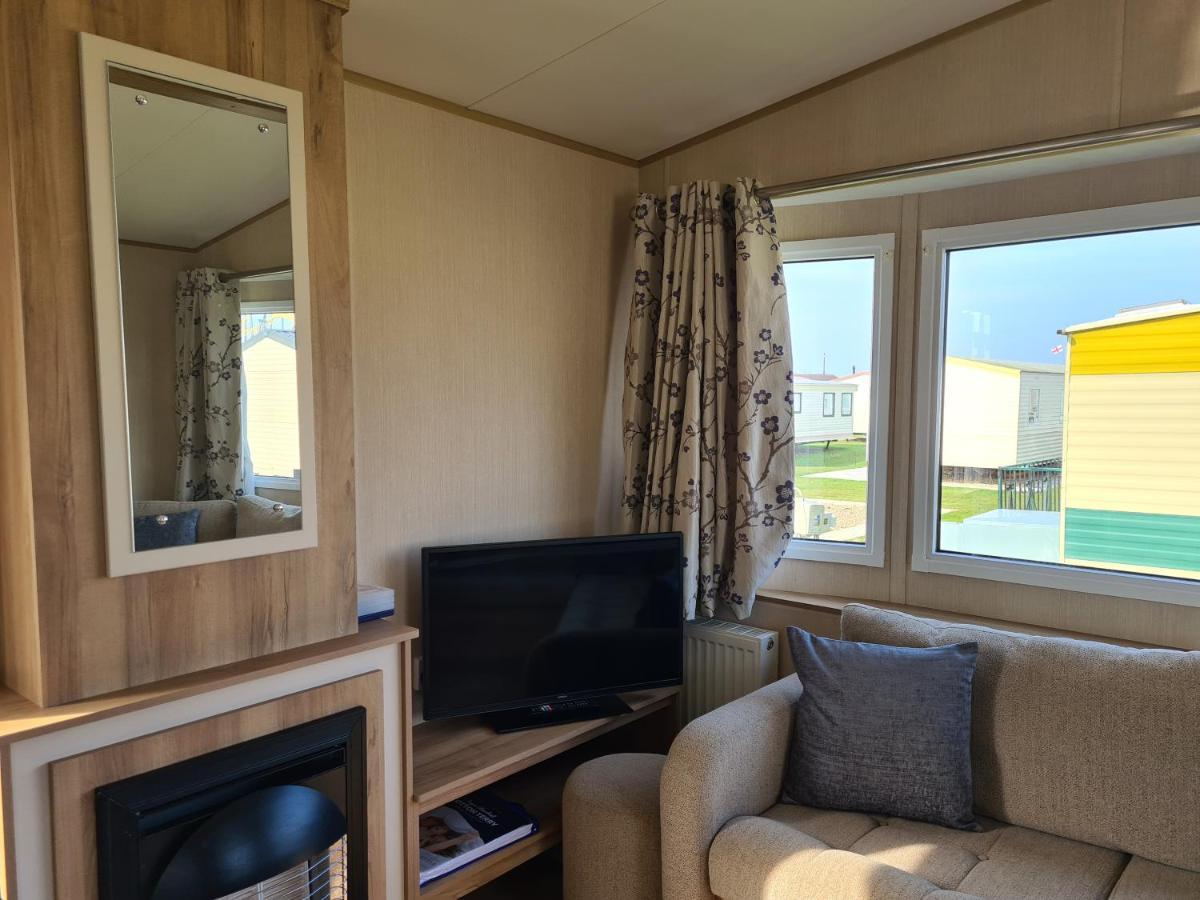 8 Berth Eastgate Fantasy Island Apartment Ingoldmells Exterior photo